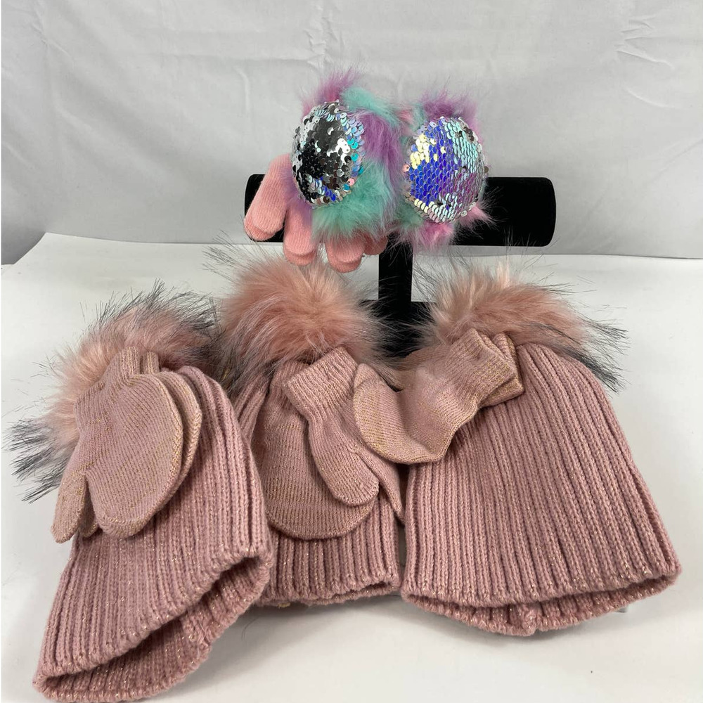 NWT Curls & Pearls Couture Toddler Beanie and mitten set of 4